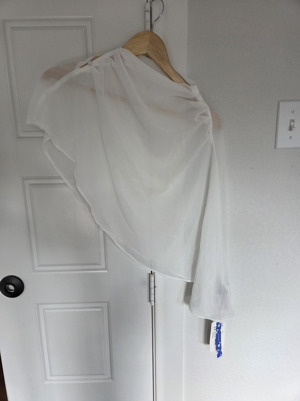 White One-Shoulder Chiffon Women’s Top Cider - New With Tag - Xl